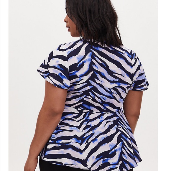 Top - Picture 4 of 5